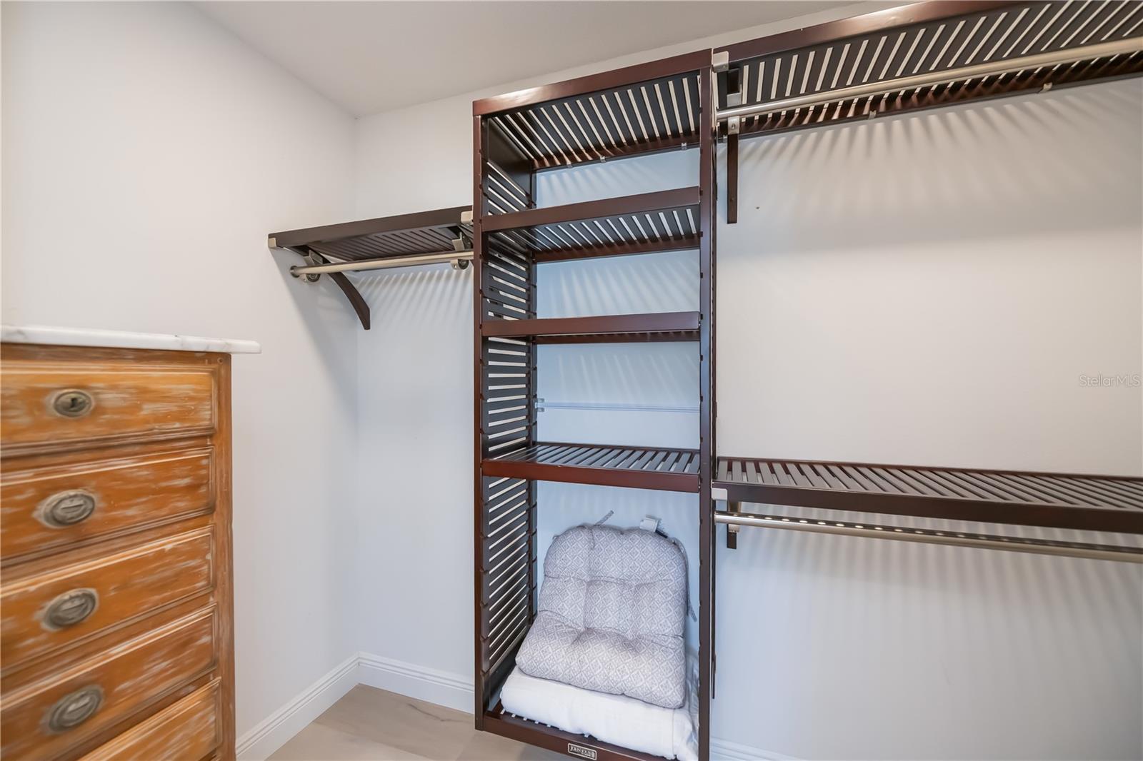 Image 42 of 75 For 370 Crane Road