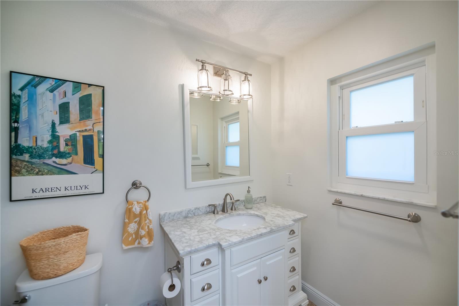 Image 45 of 75 For 370 Crane Road