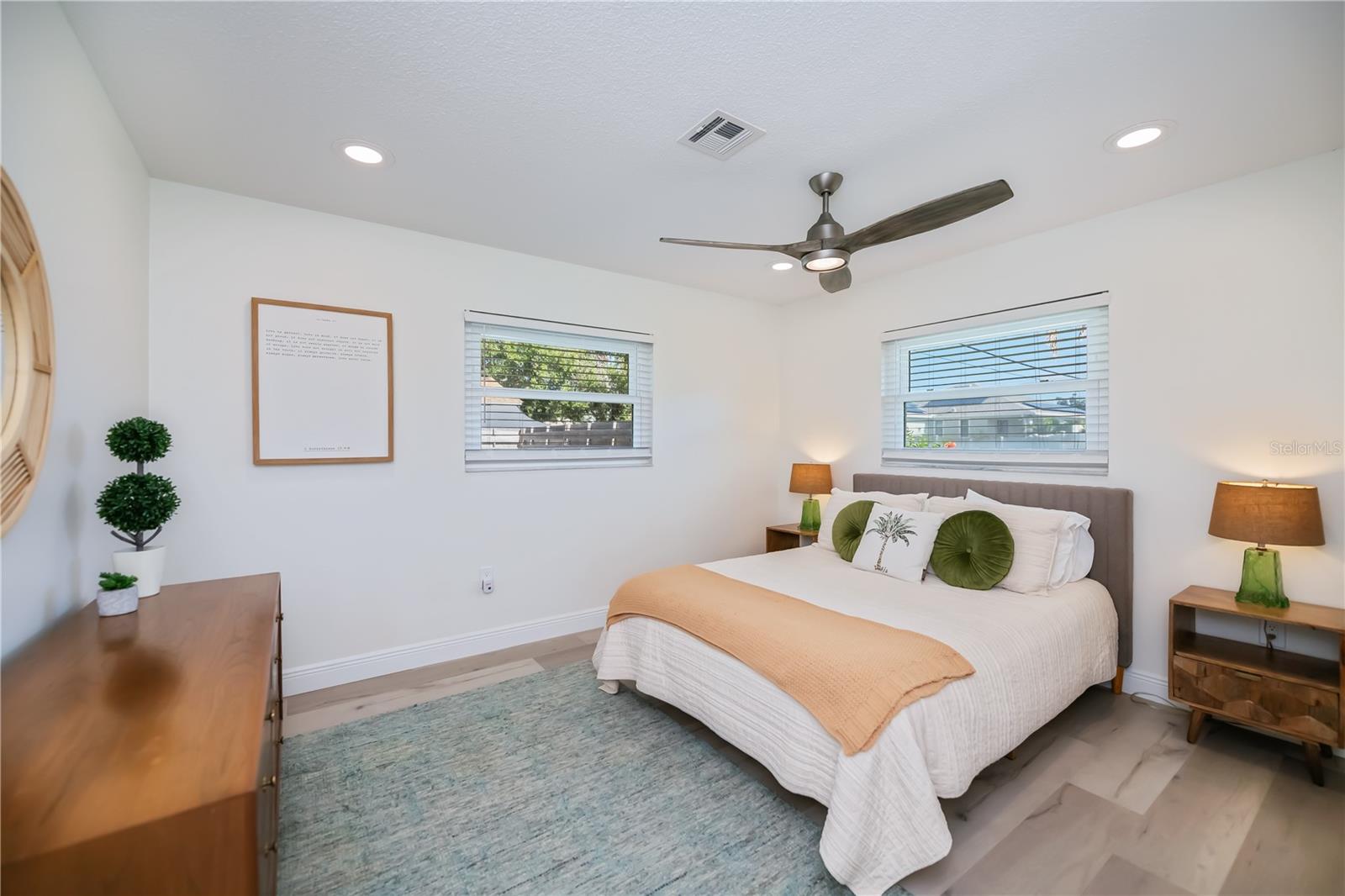 Image 48 of 75 For 370 Crane Road