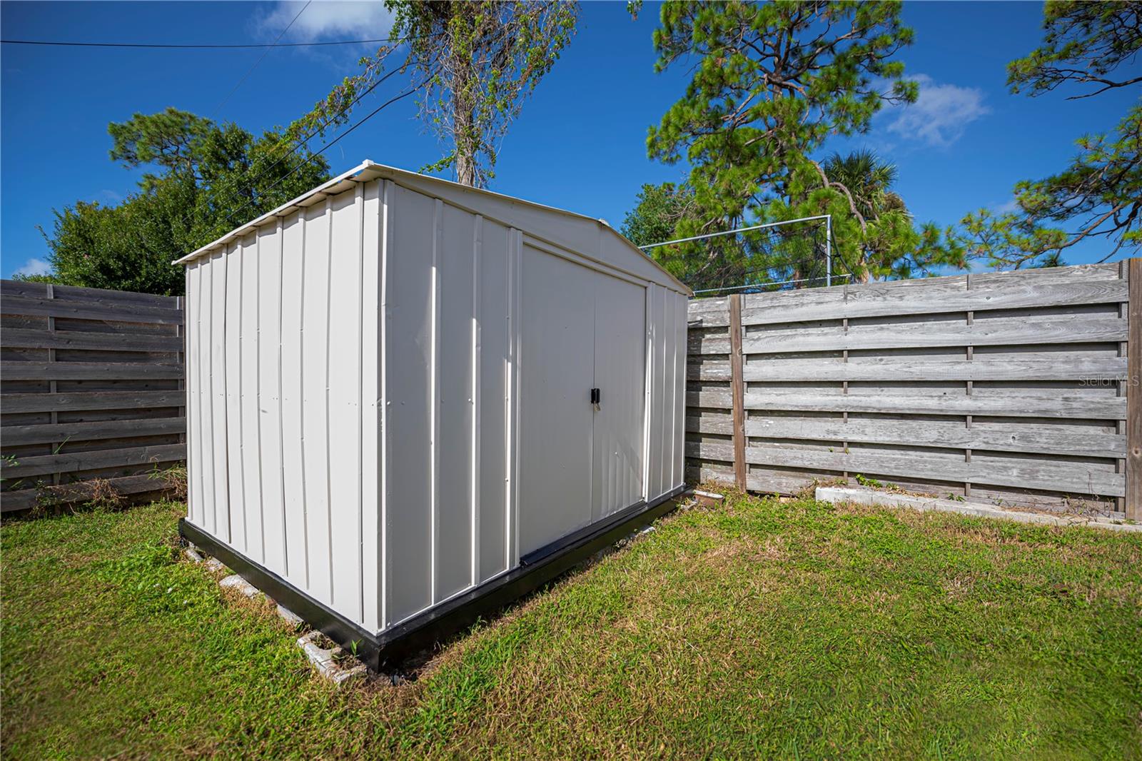 Image 60 of 75 For 370 Crane Road