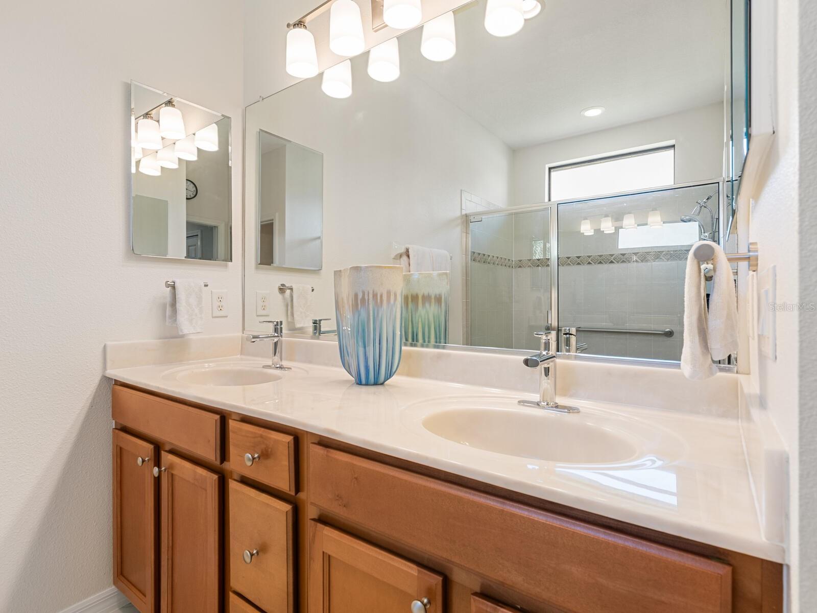Image 20 of 37 For 1575 Maseno Drive