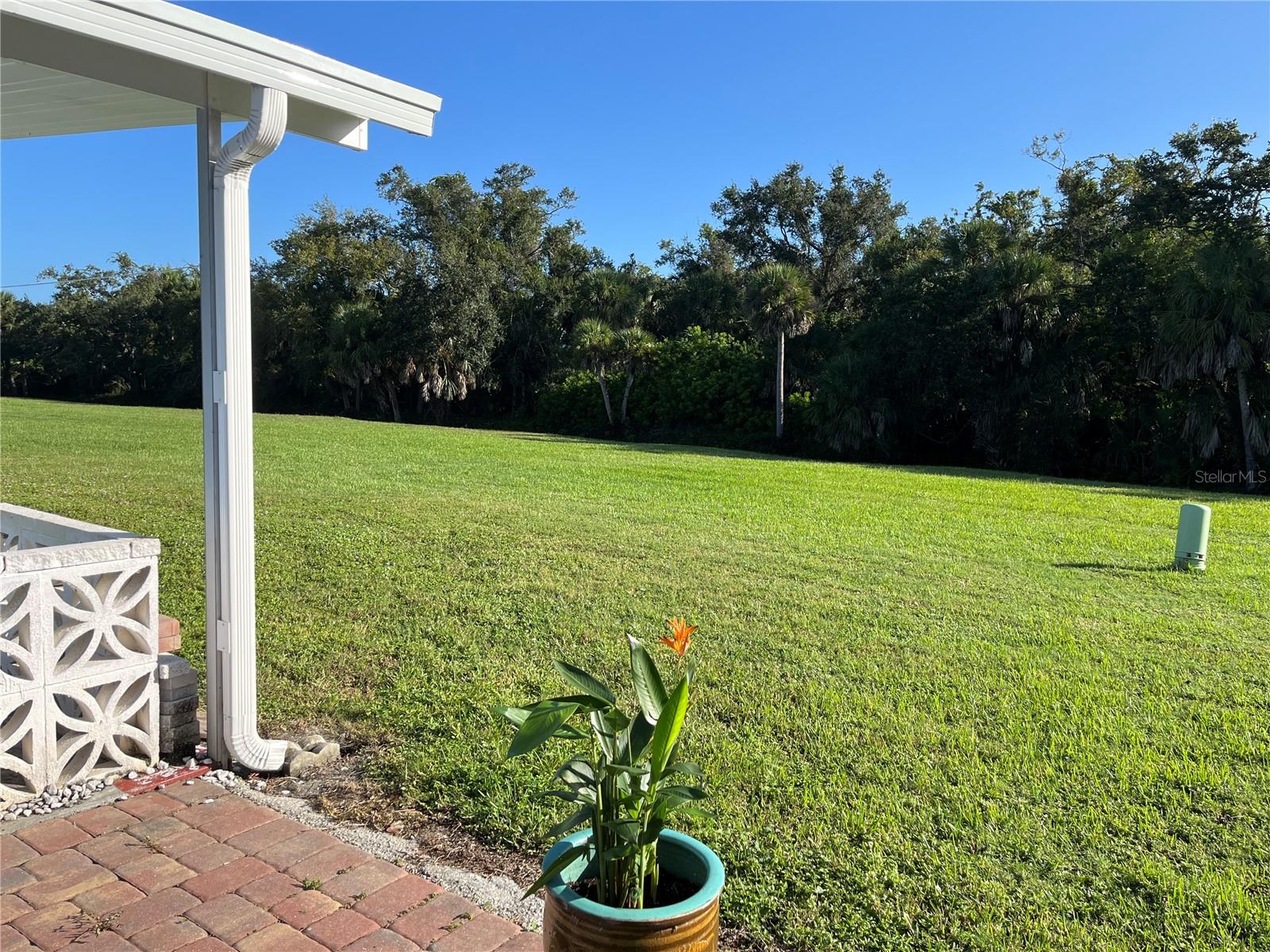 Image 5 of 47 For 826 Jolanda Circle