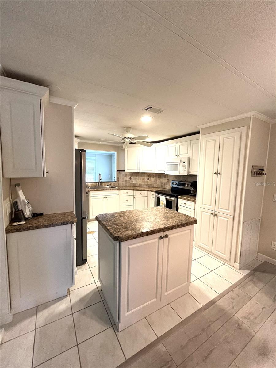 Image 16 of 42 For 154 Seaward Way