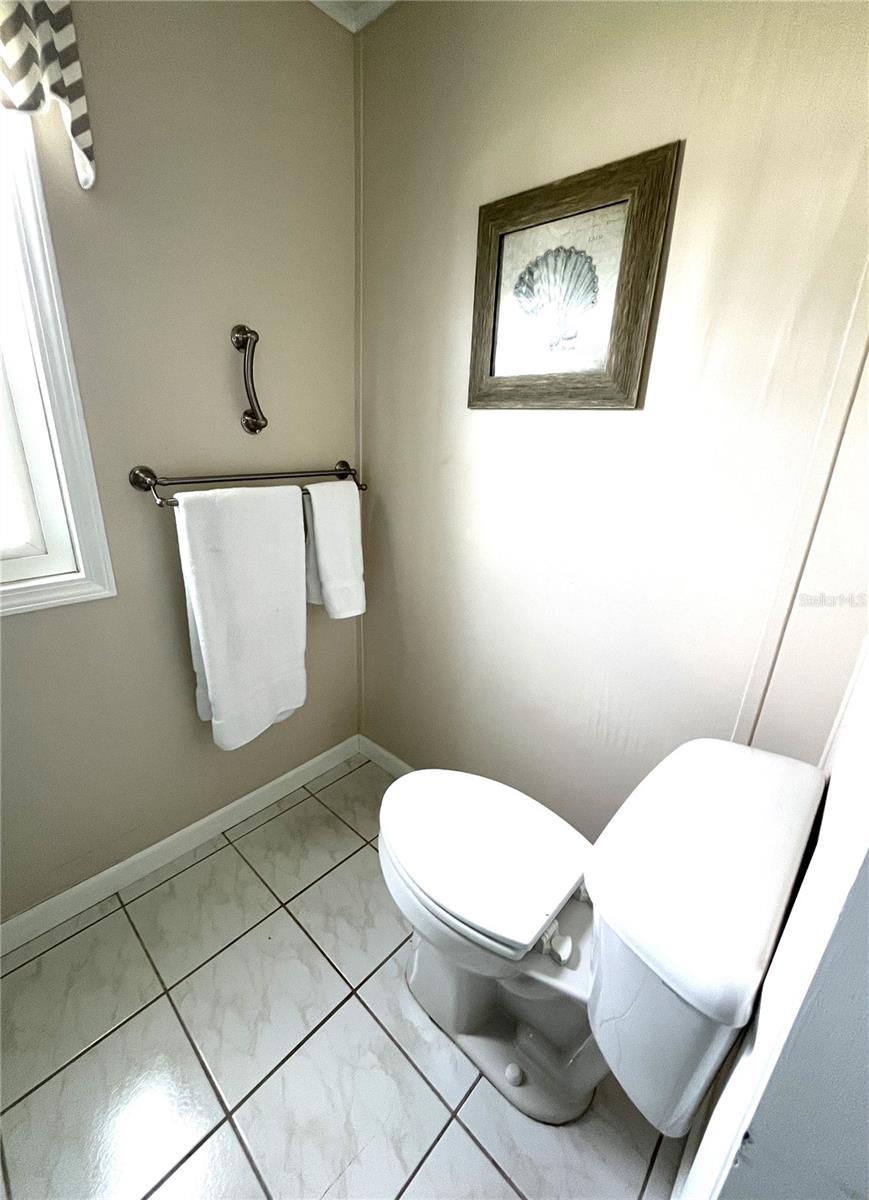 Image 32 of 42 For 154 Seaward Way
