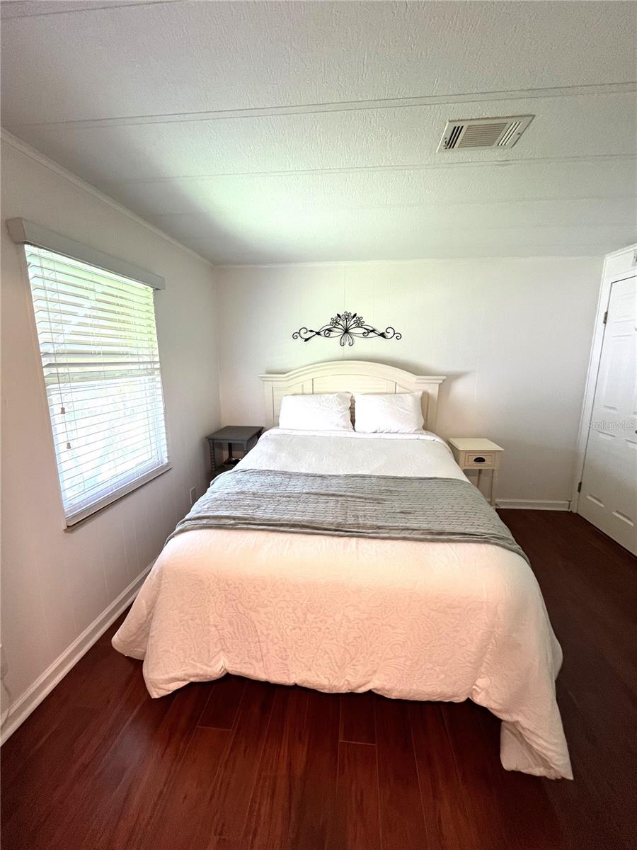 Image 35 of 42 For 154 Seaward Way