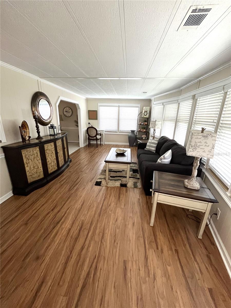 Image 9 of 42 For 154 Seaward Way