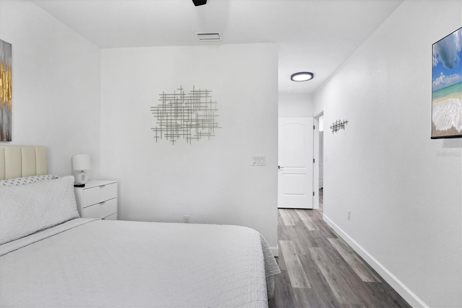 Image 41 of 59 For 357 Boundary Boulevard