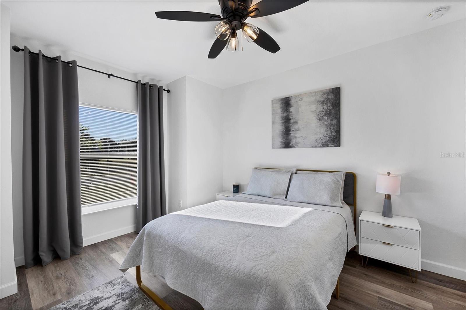 Image 44 of 59 For 357 Boundary Boulevard