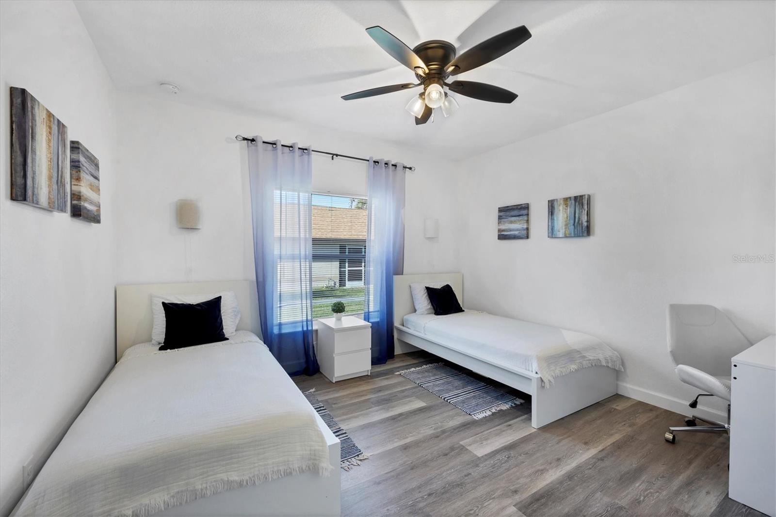 Image 46 of 59 For 357 Boundary Boulevard