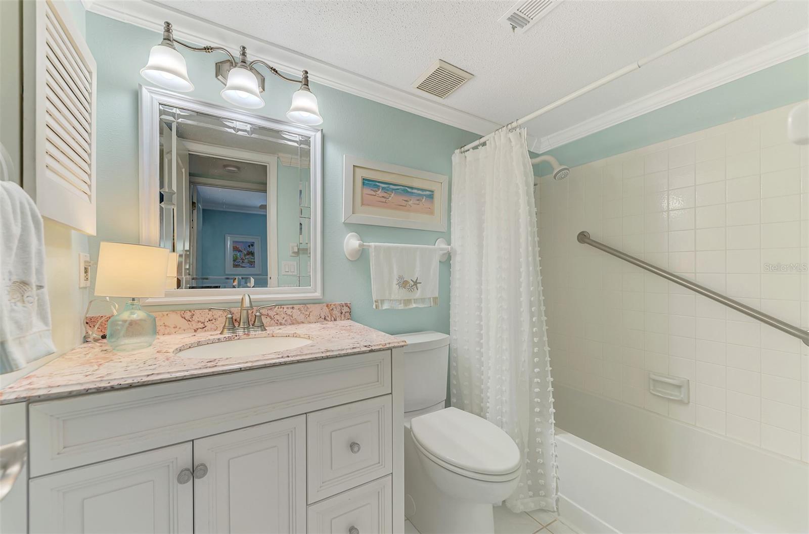 Image 19 of 58 For 330 Mission Trail N I