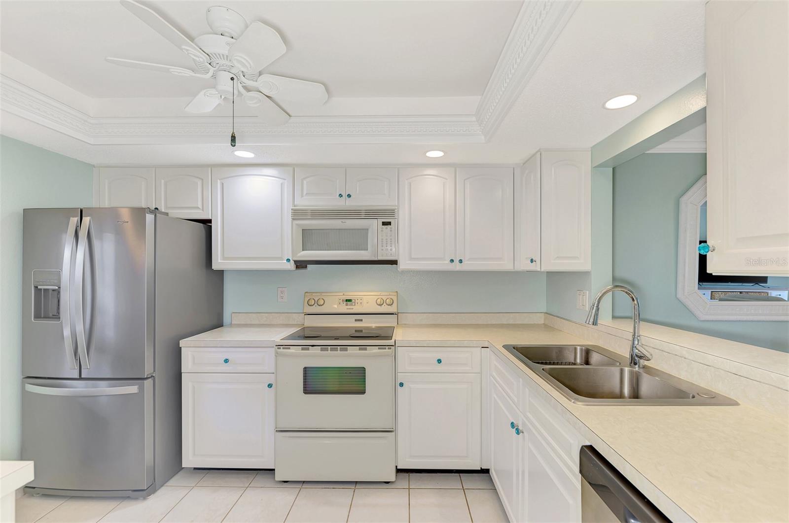 Image 38 of 58 For 330 Mission Trail N I