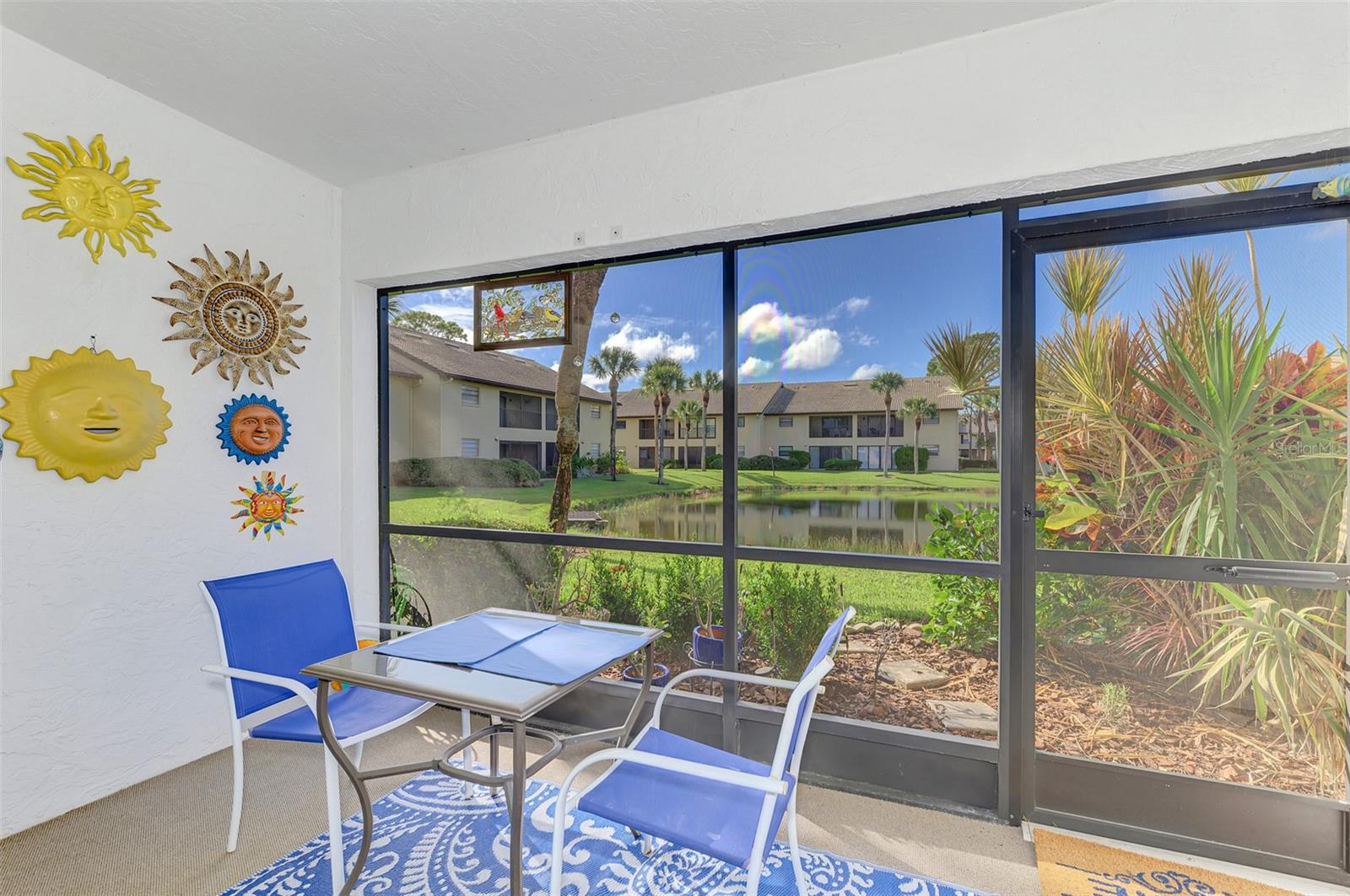 Image 4 of 58 For 330 Mission Trail N I