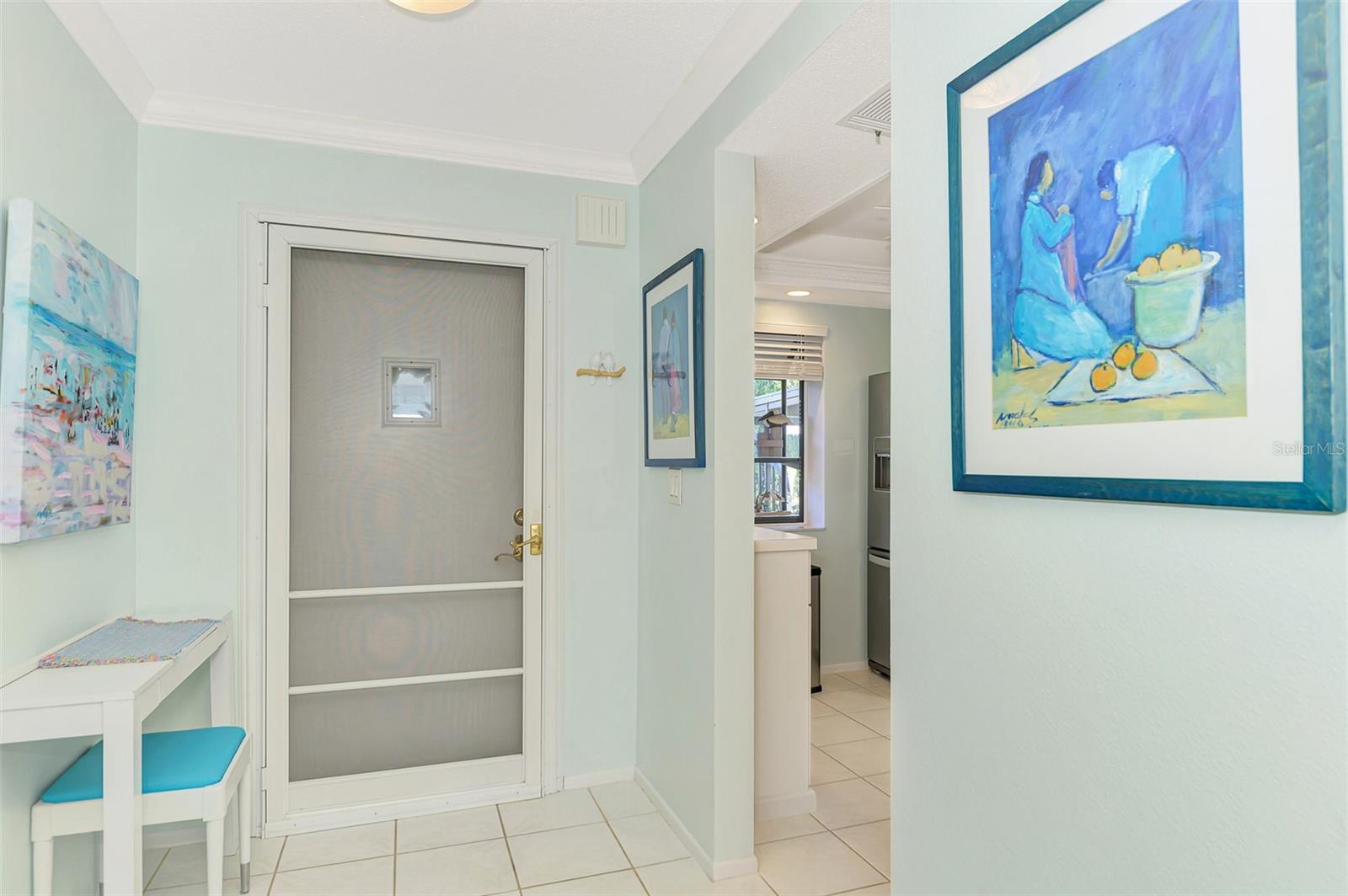 Image 6 of 58 For 330 Mission Trail N I