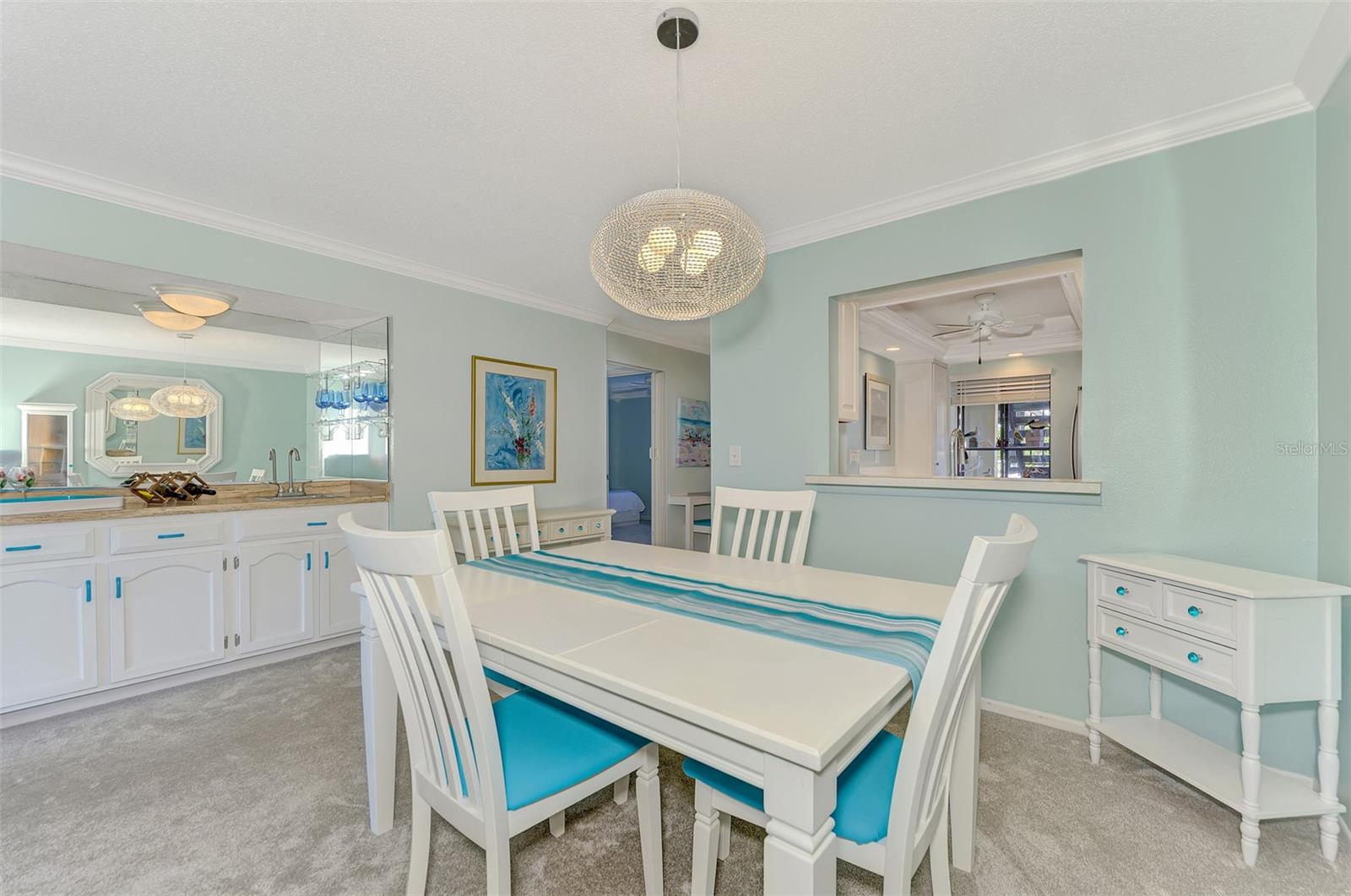 Image 8 of 58 For 330 Mission Trail N I