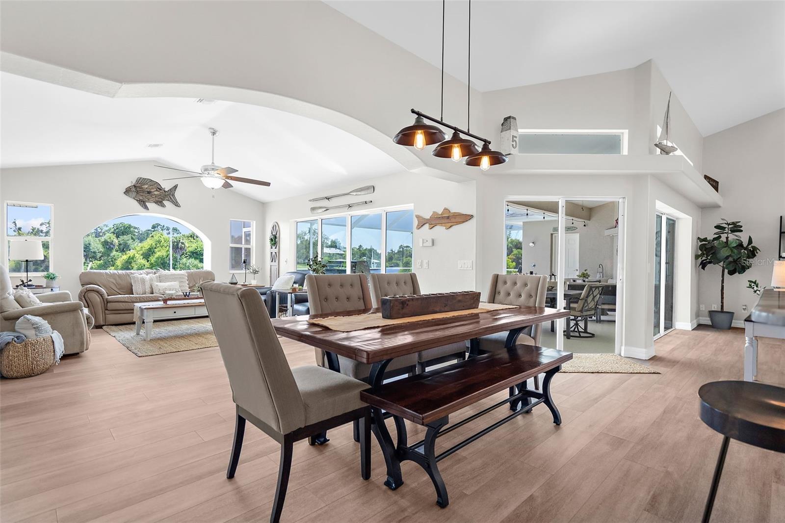 Image 17 of 47 For 1211 Cheshire