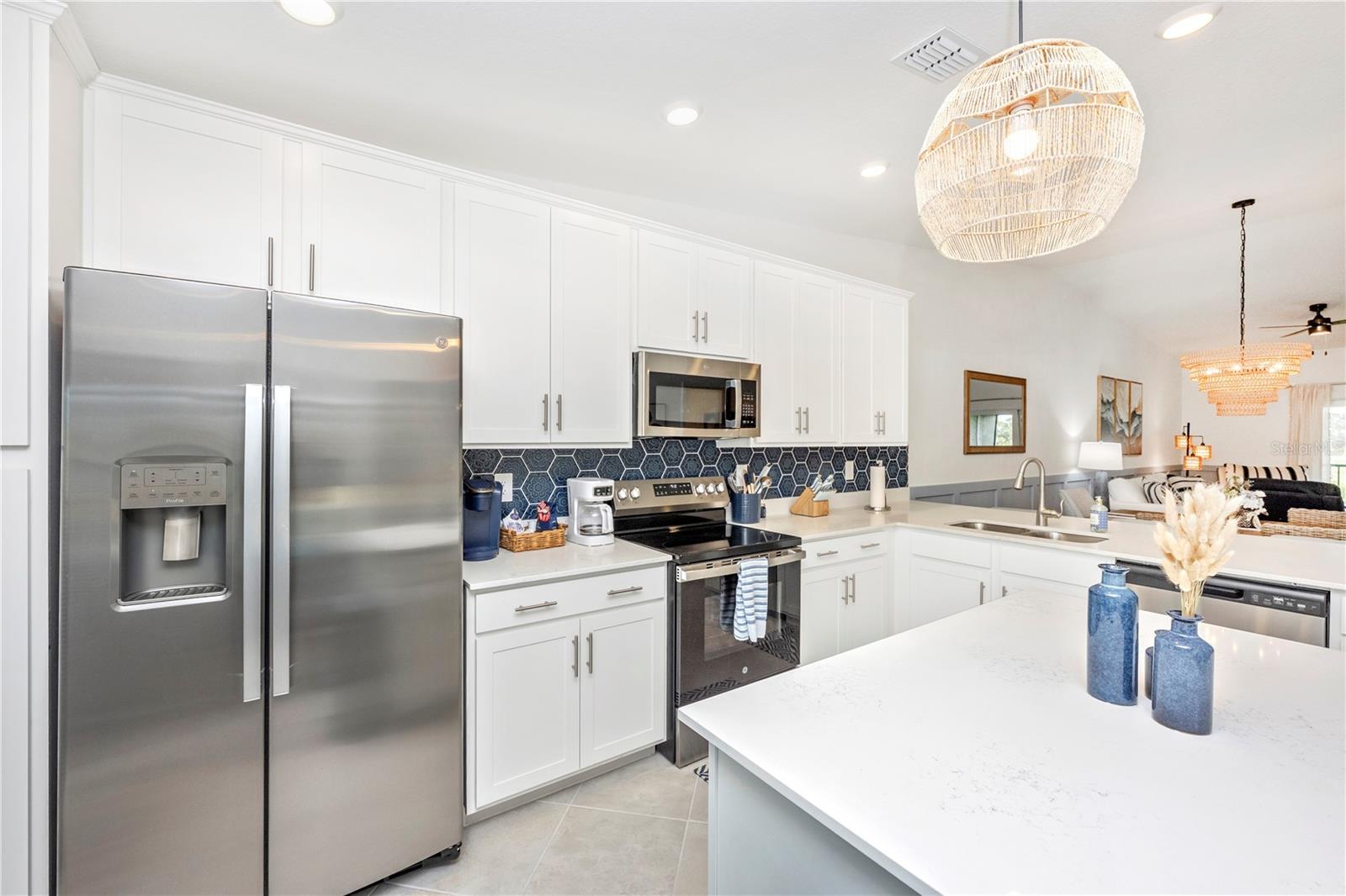 Image 15 of 99 For 17500 Opal Sand Court 207