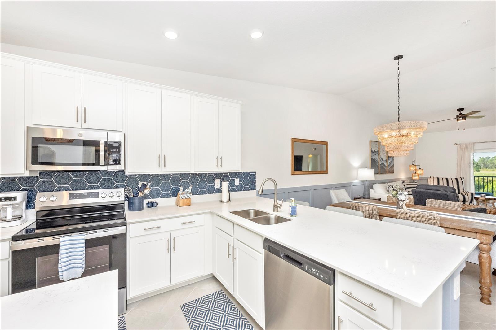 Image 16 of 99 For 17500 Opal Sand Court 207