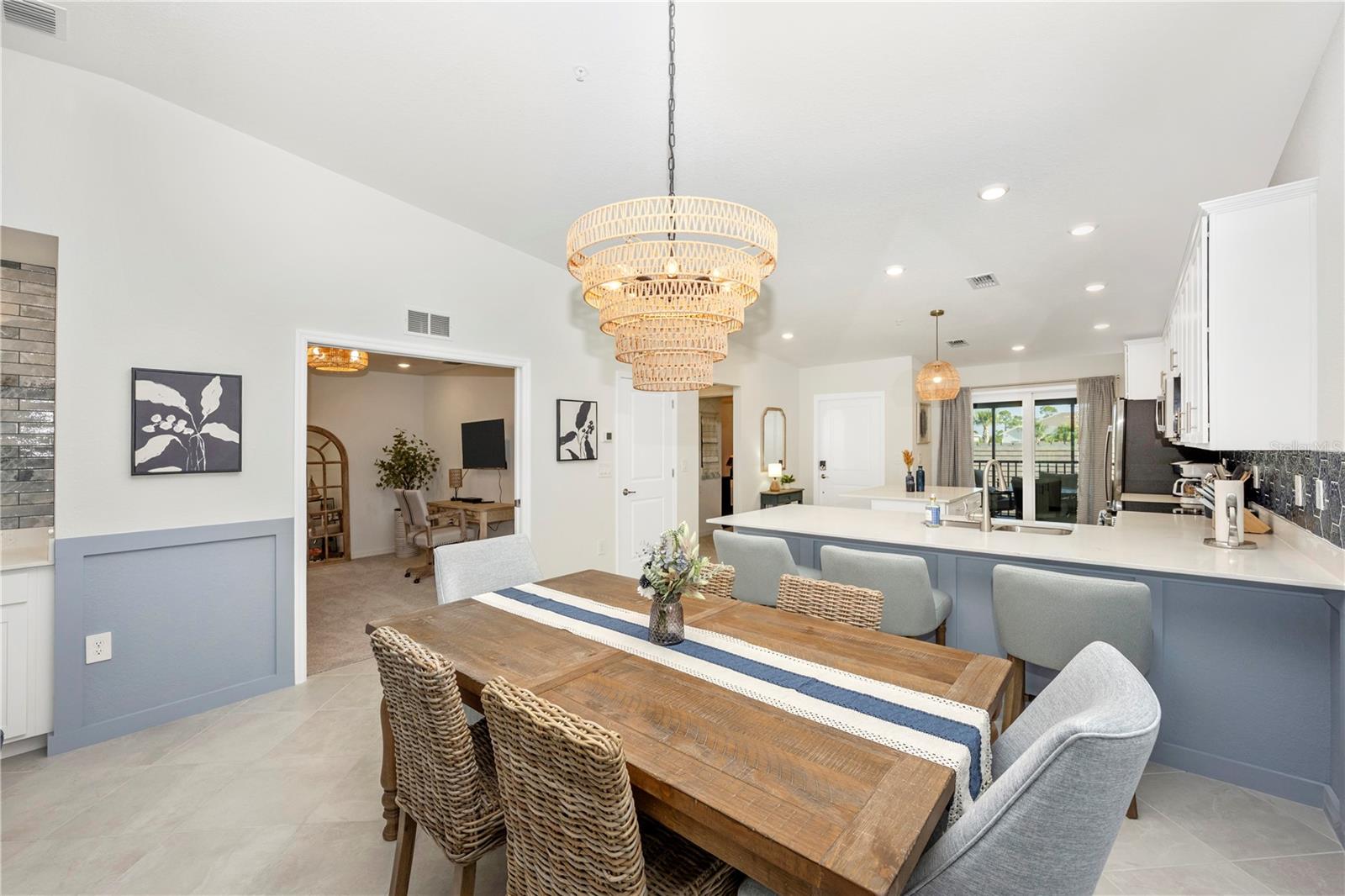 Image 18 of 99 For 17500 Opal Sand Court 207