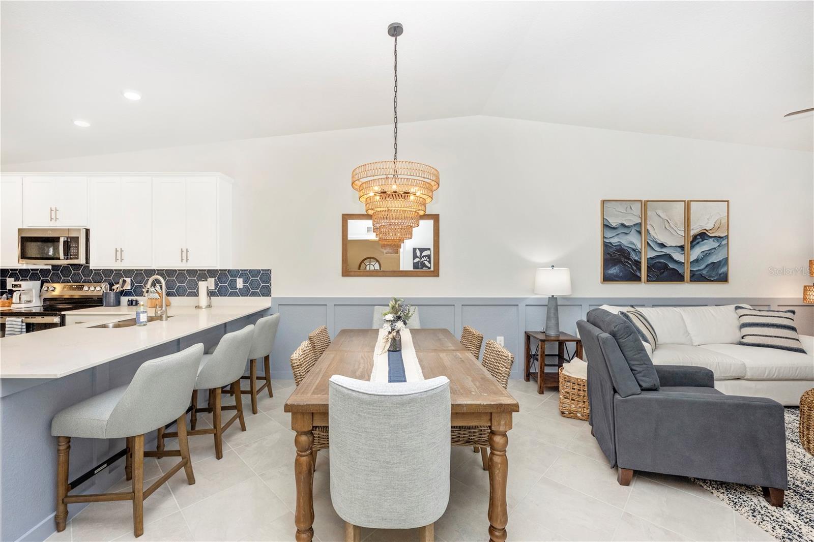 Image 20 of 99 For 17500 Opal Sand Court 207