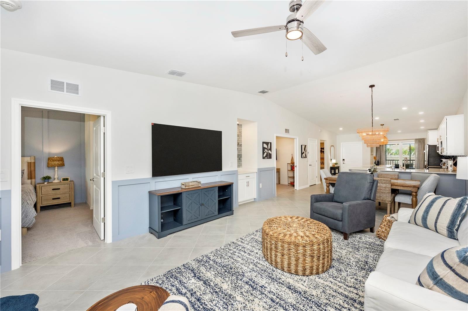 Image 25 of 99 For 17500 Opal Sand Court 207