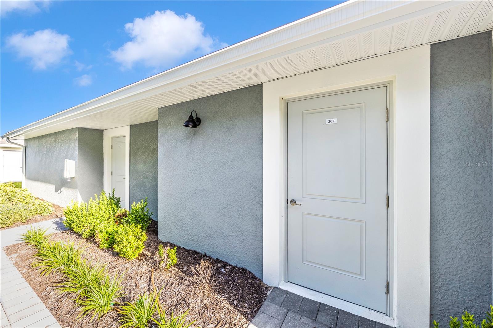 Image 46 of 99 For 17500 Opal Sand Court 207