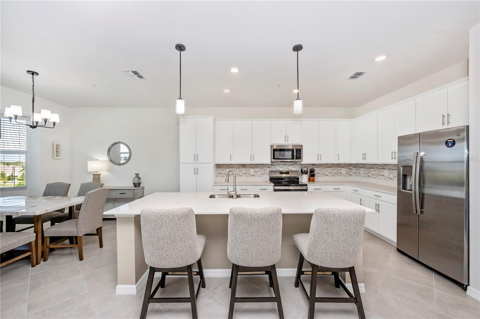 Image 5 of 97 For 17655 Opal Sand Drive 402