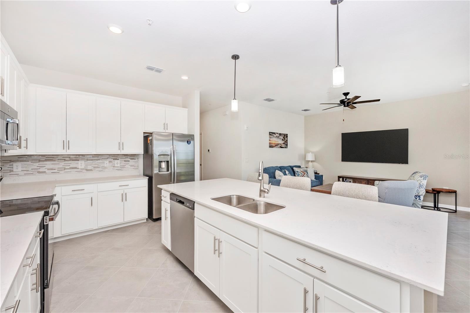 Image 9 of 97 For 17655 Opal Sand Drive 402