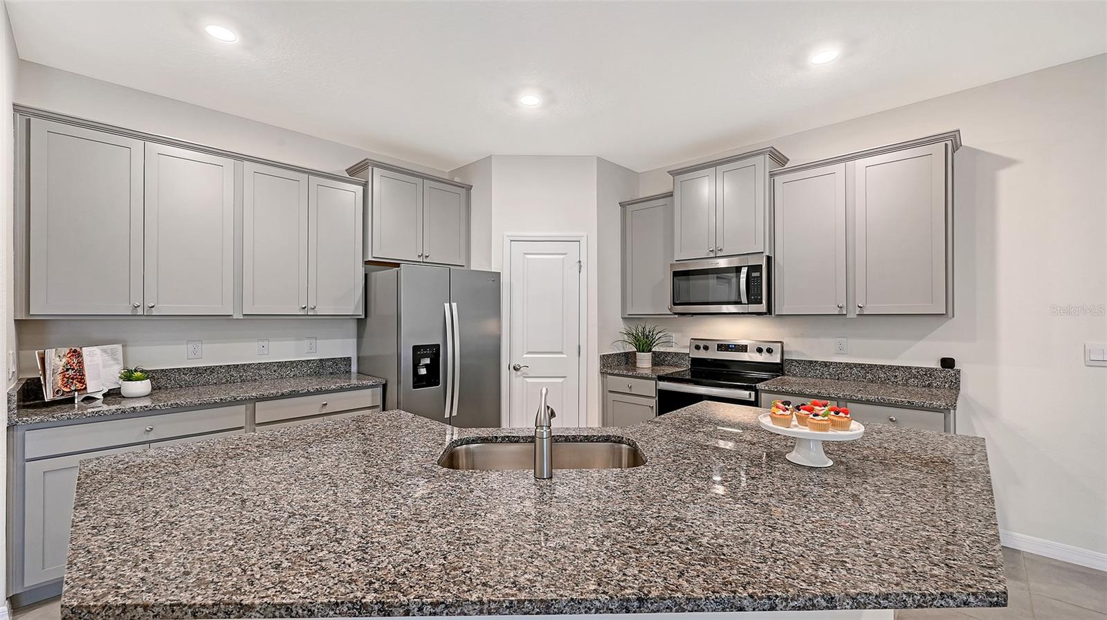 Image 10 of 55 For 532 157th Court E