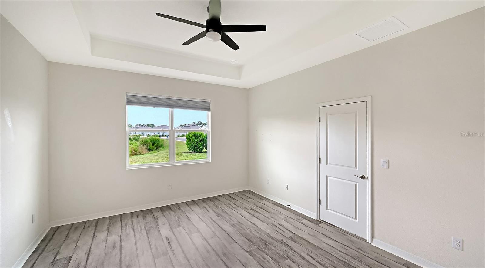 Image 18 of 55 For 532 157th Court E