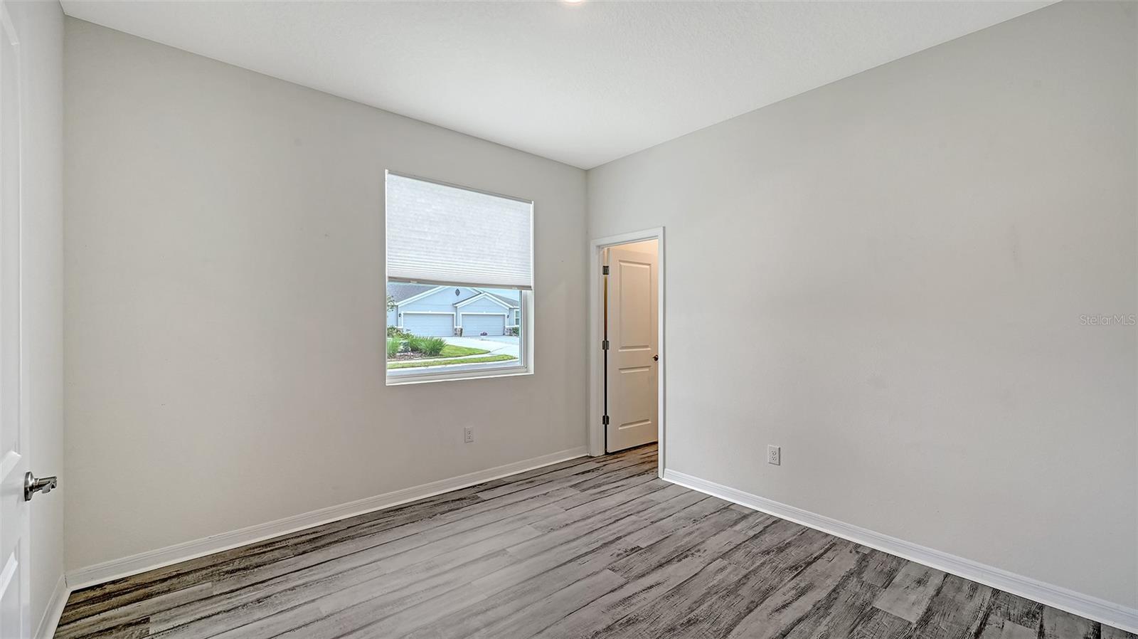 Image 23 of 55 For 532 157th Court E