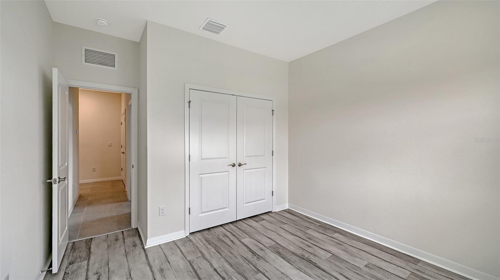 Image 26 of 55 For 532 157th Court E