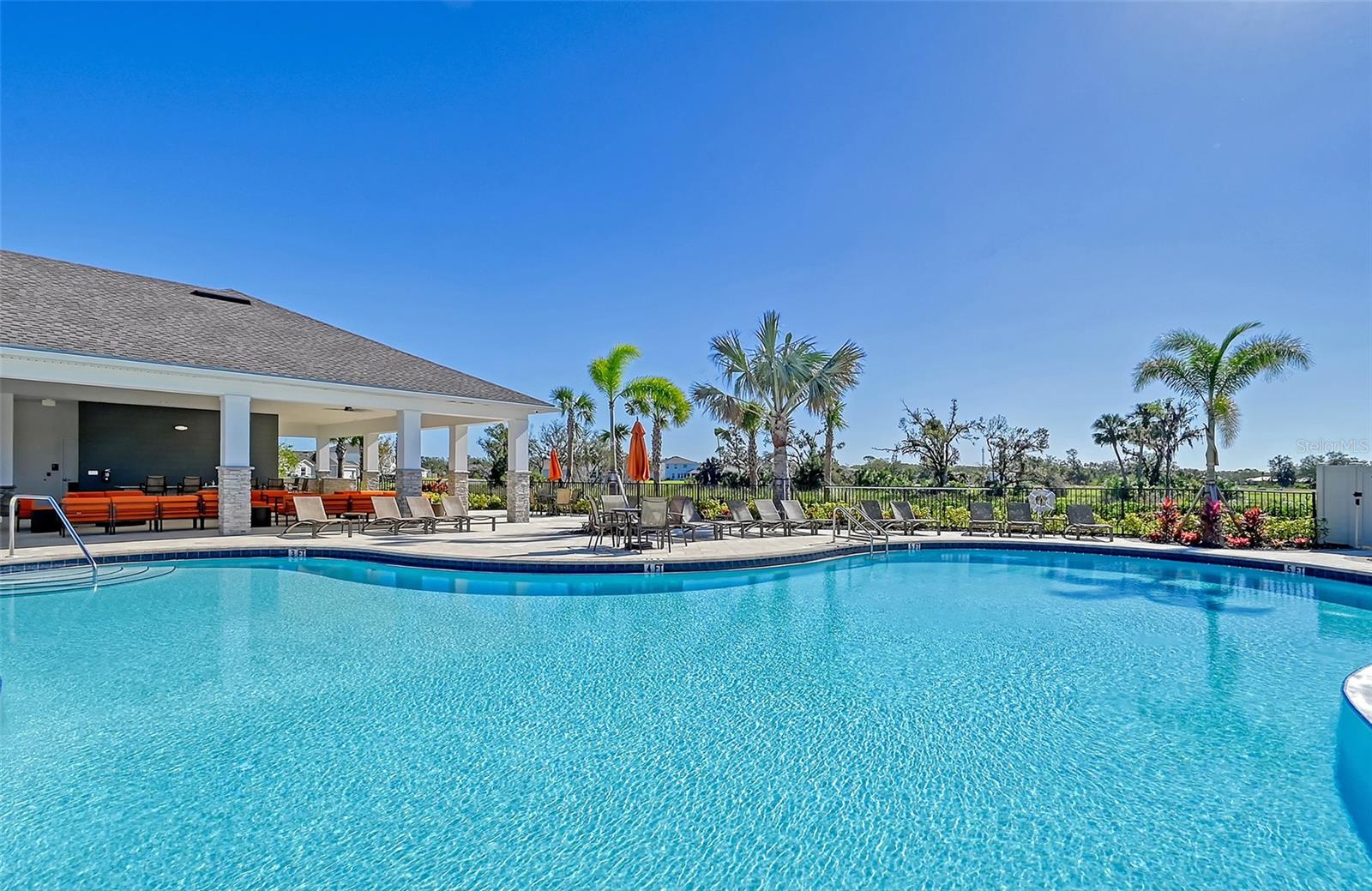 Image 41 of 55 For 532 157th Court E