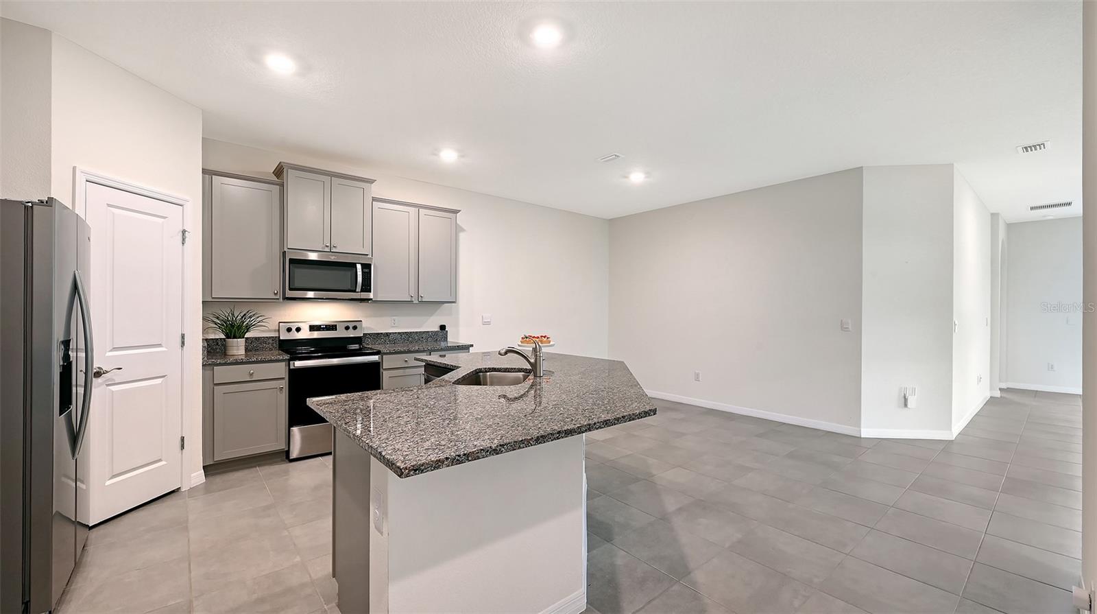 Image 8 of 55 For 532 157th Court E