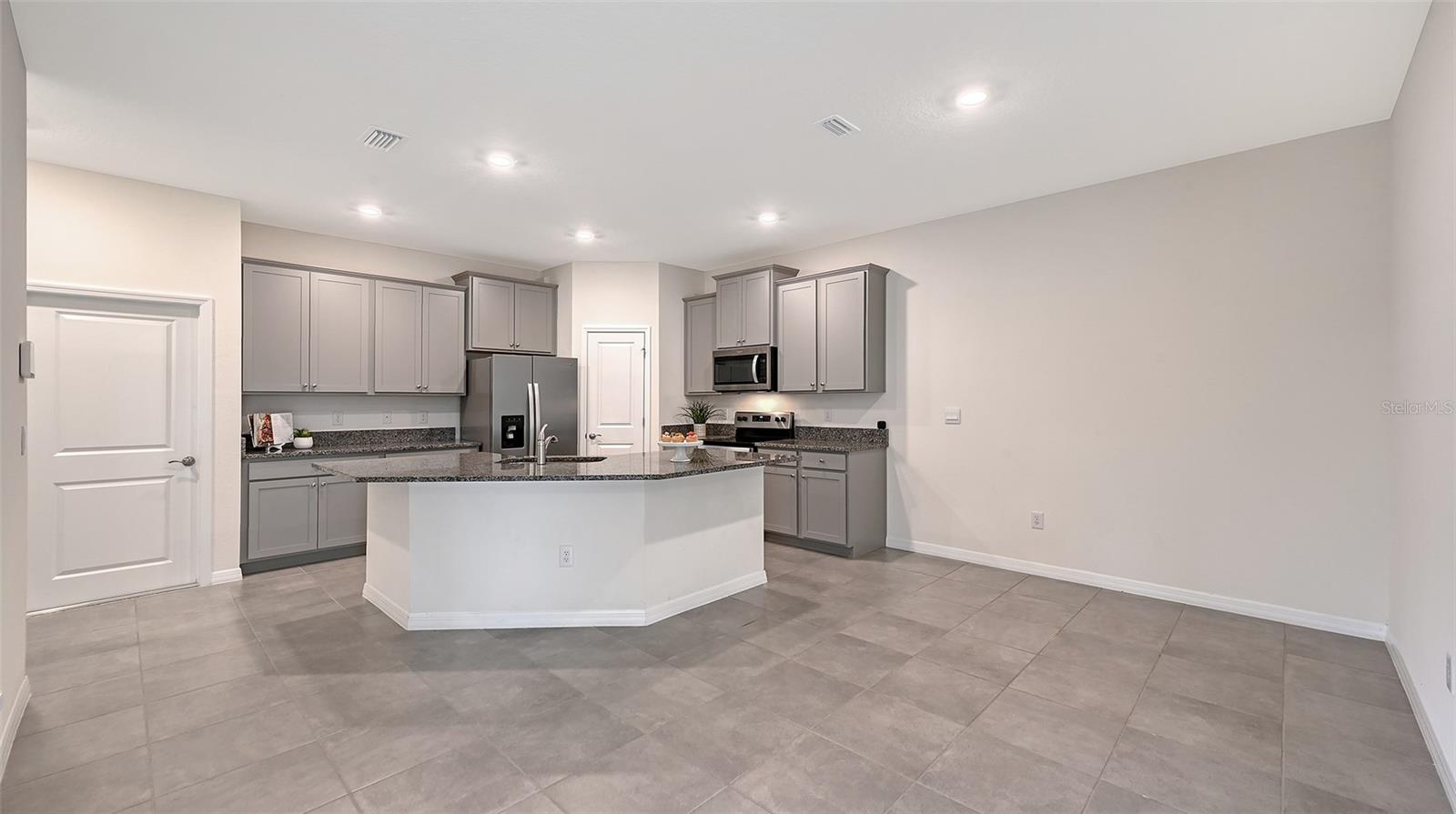 Image 9 of 55 For 532 157th Court E