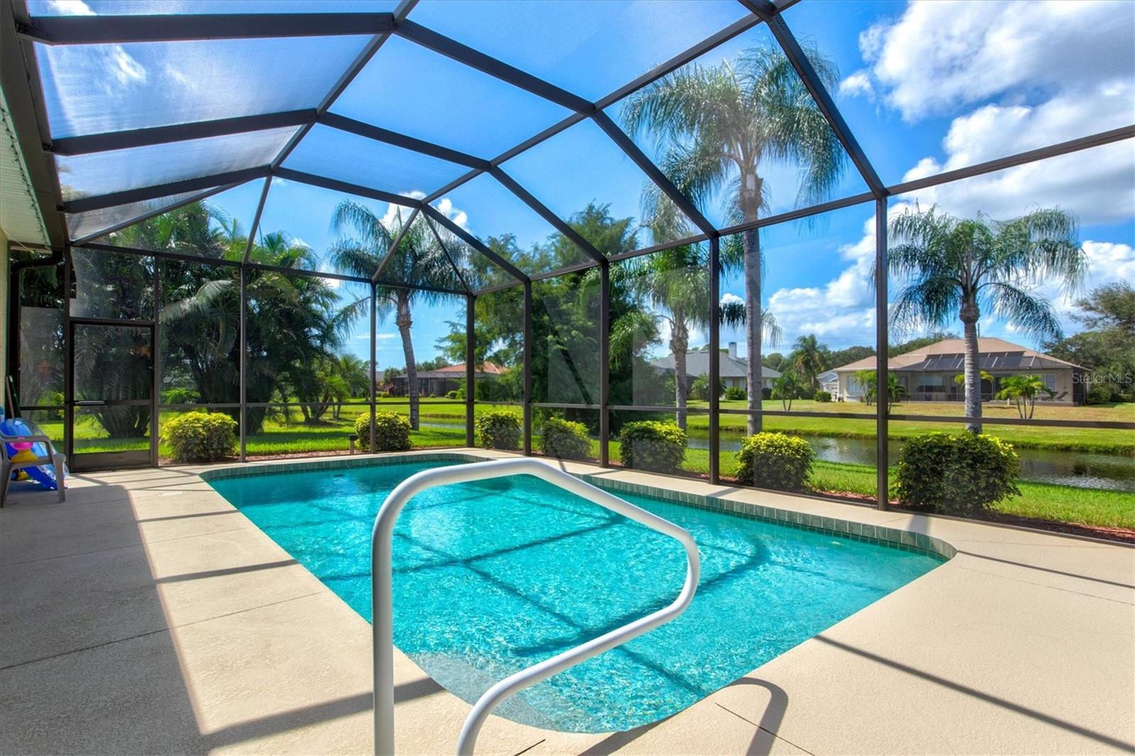 Image 3 of 84 For 210 Lake Victoria Court