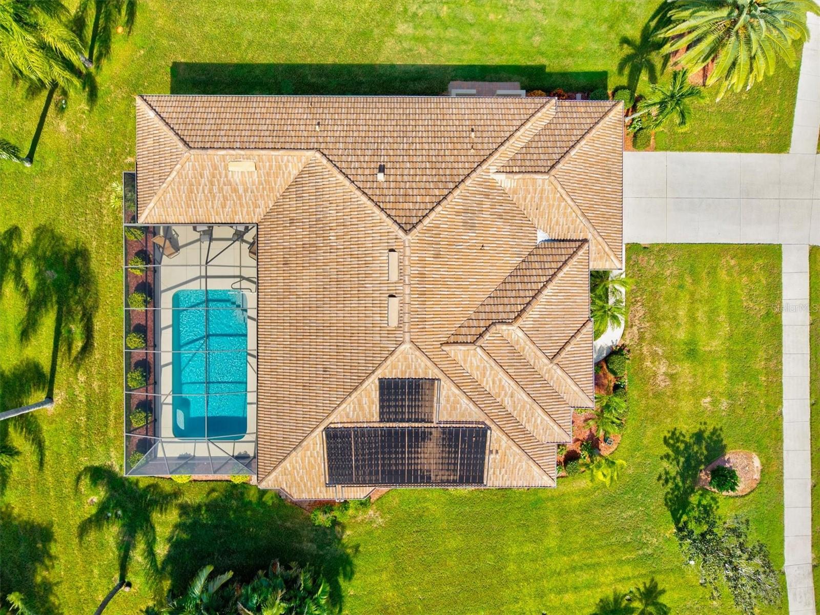 Image 58 of 84 For 210 Lake Victoria Court