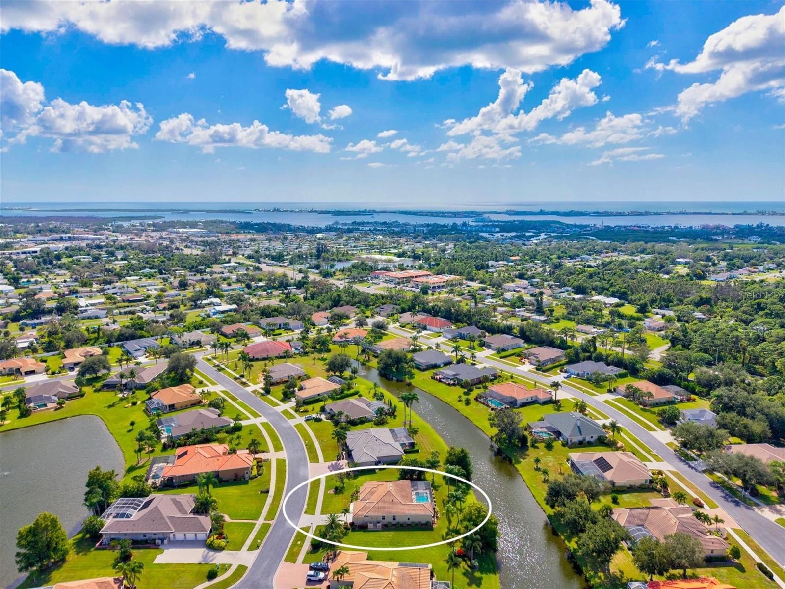 Image 60 of 84 For 210 Lake Victoria Court
