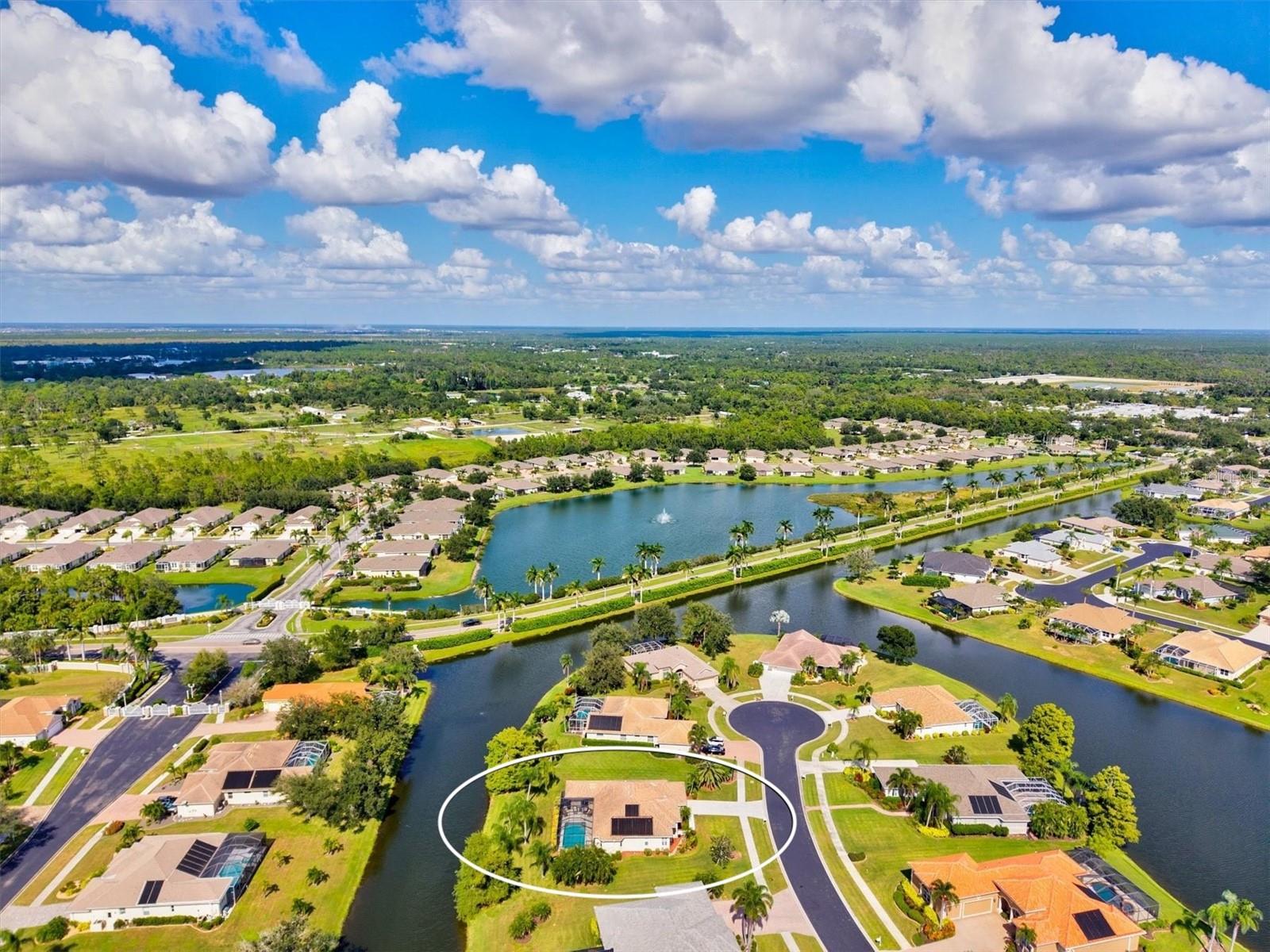 Image 61 of 84 For 210 Lake Victoria Court