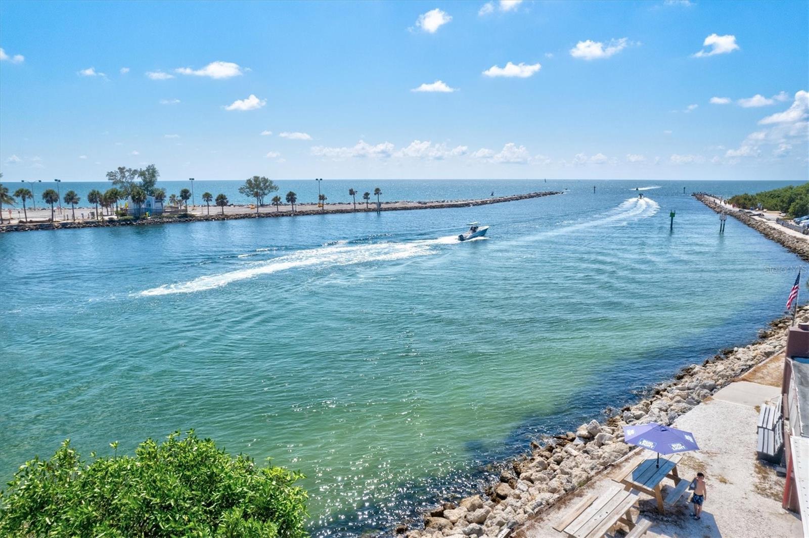 Image 83 of 84 For 210 Lake Victoria Court