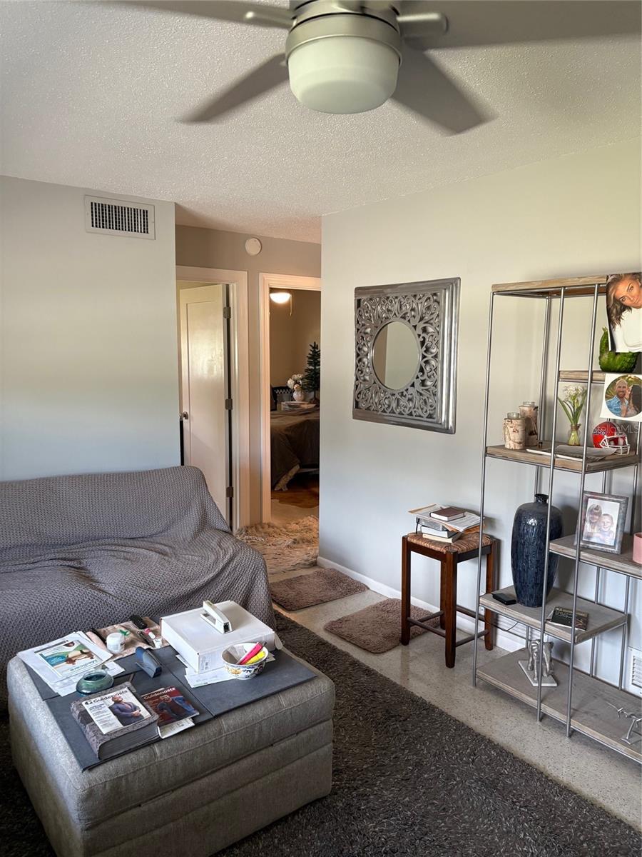 Image 3 of 14 For 1215 Laurel Avenue