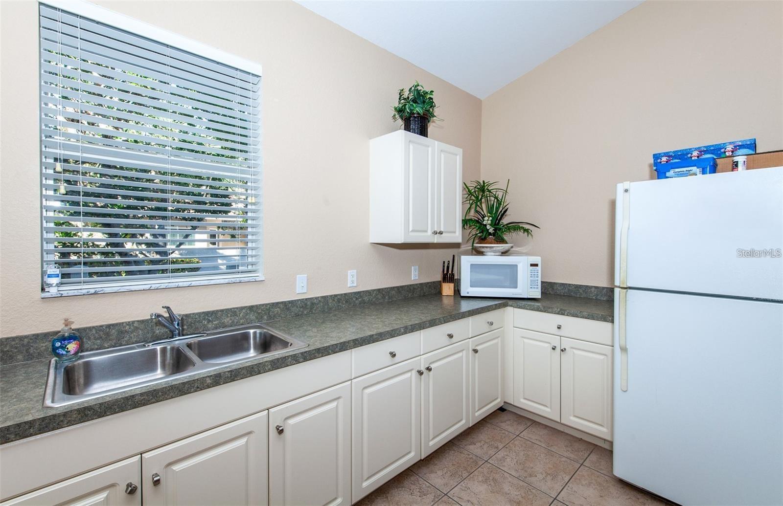 Image 46 of 50 For 201 Auburn Woods Circle