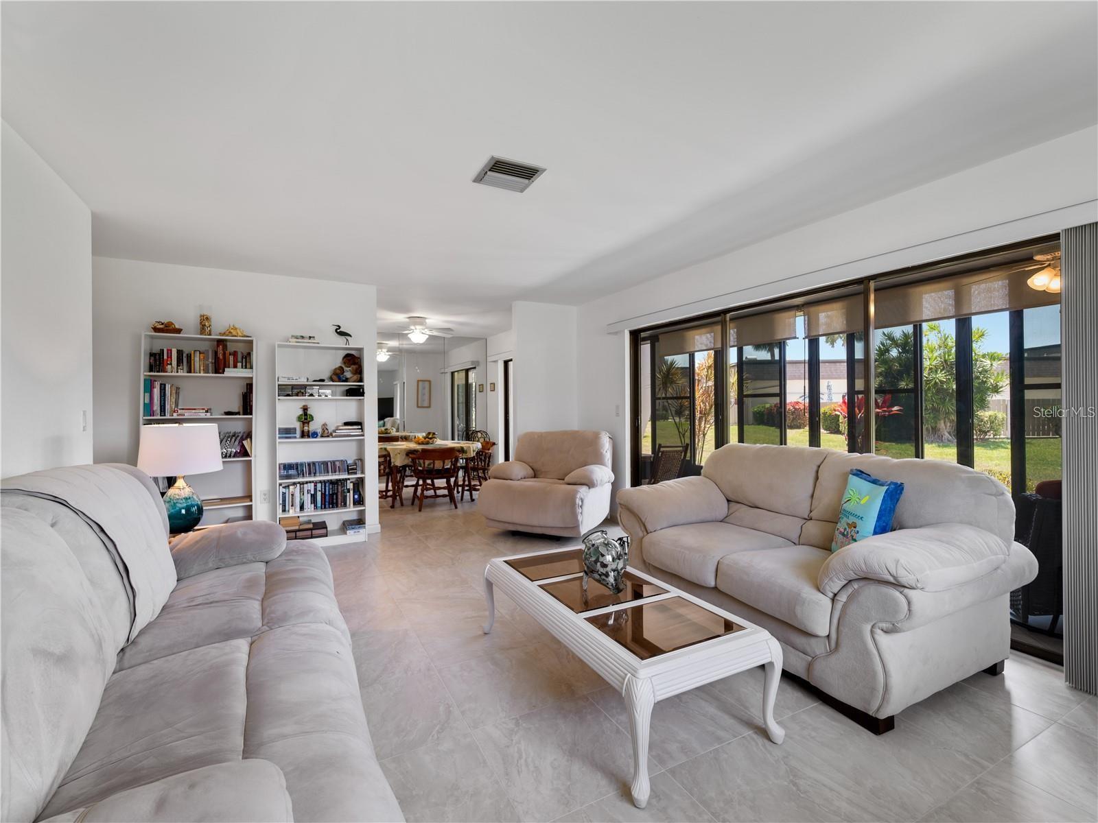 Image 10 of 55 For 1708 Lakeside Drive 1710b