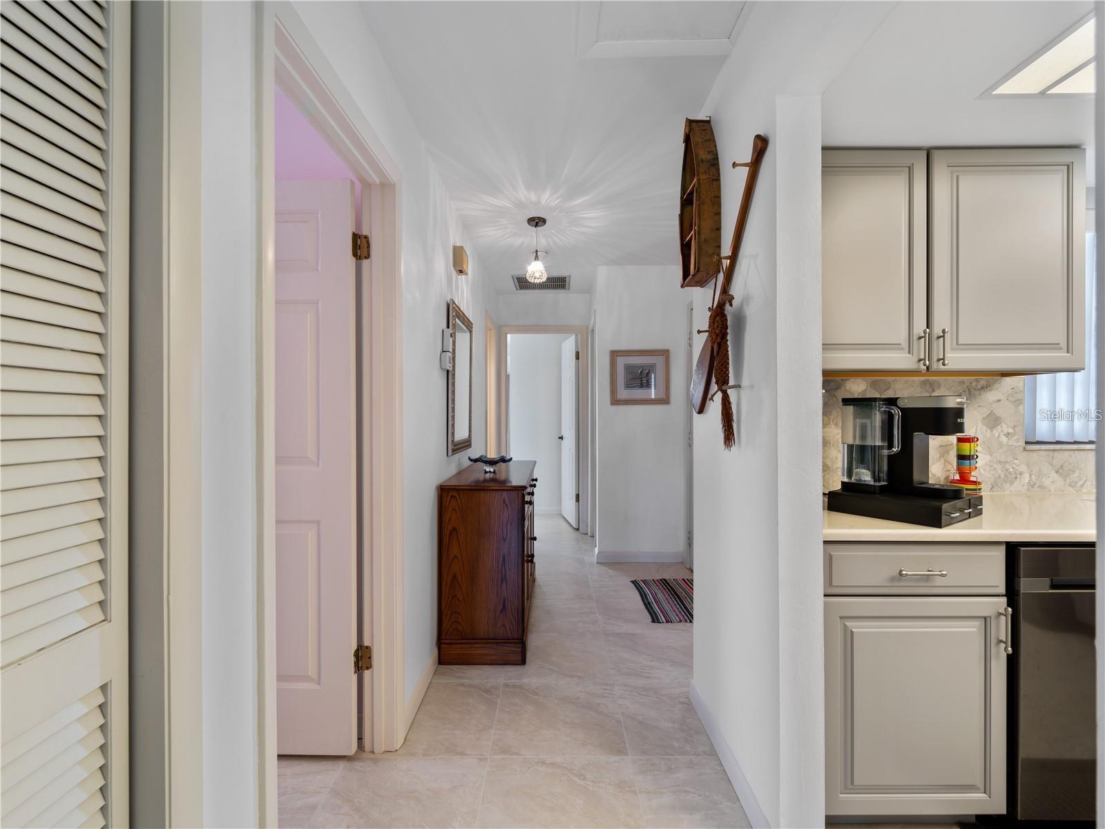 Image 17 of 55 For 1708 Lakeside Drive 1710b