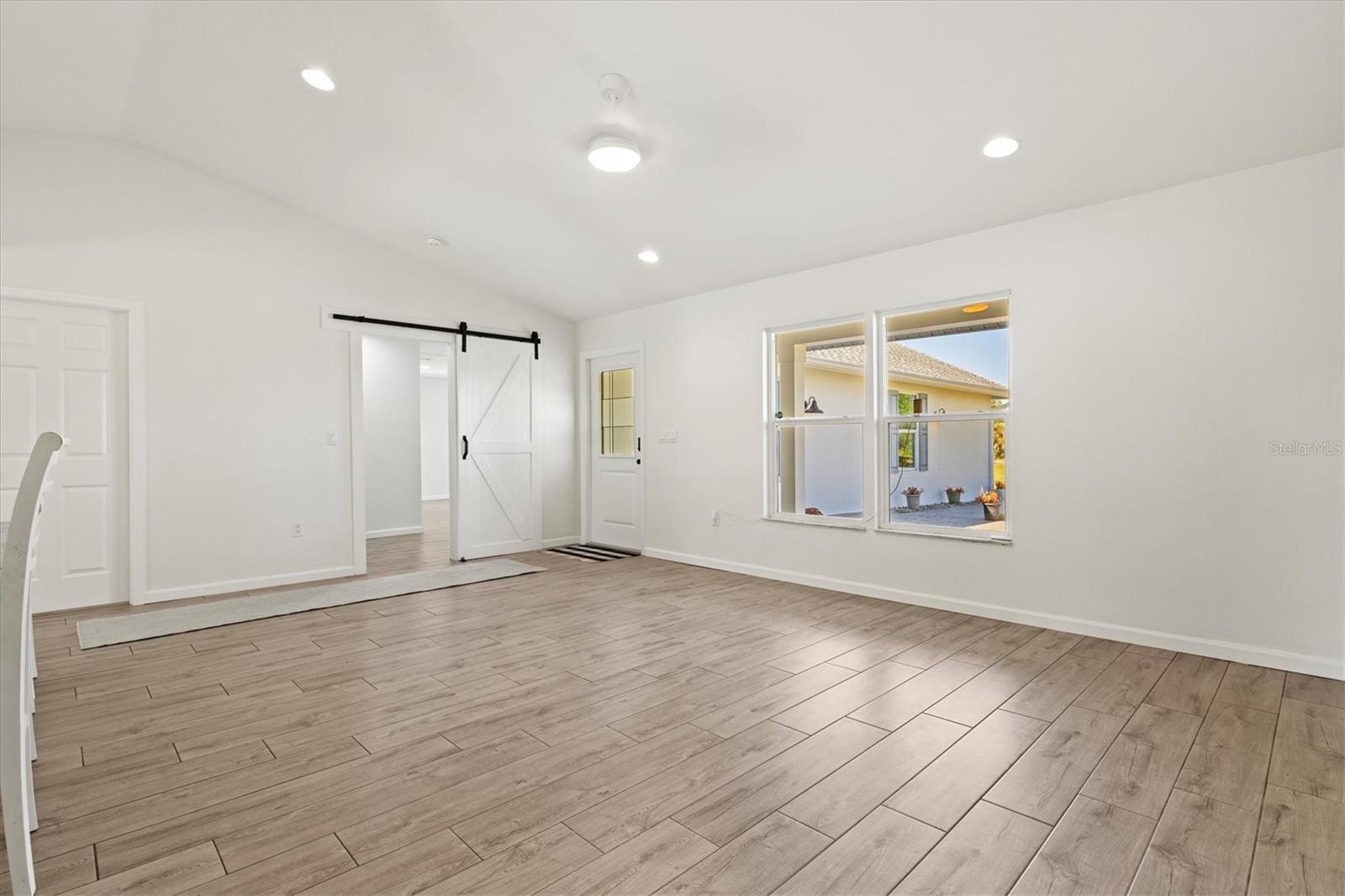 Image 14 of 96 For 7131 Saddle Creek Circle