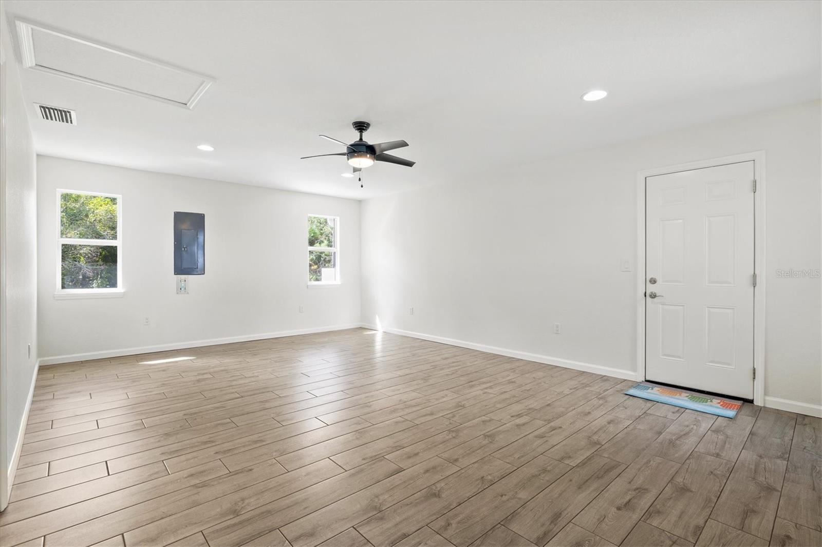 Image 29 of 96 For 7131 Saddle Creek Circle