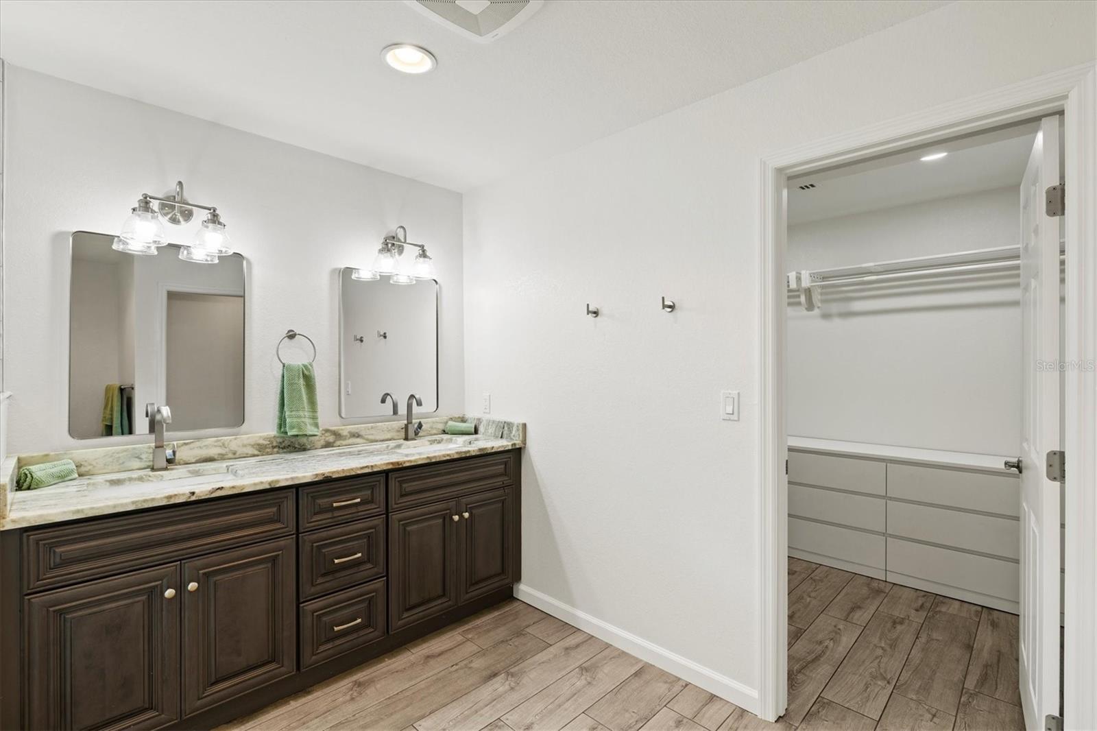 Image 42 of 96 For 7131 Saddle Creek Circle