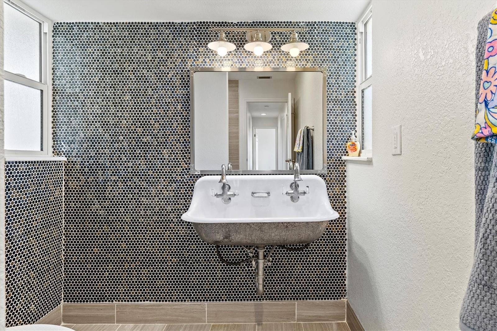 Image 50 of 96 For 7131 Saddle Creek Circle