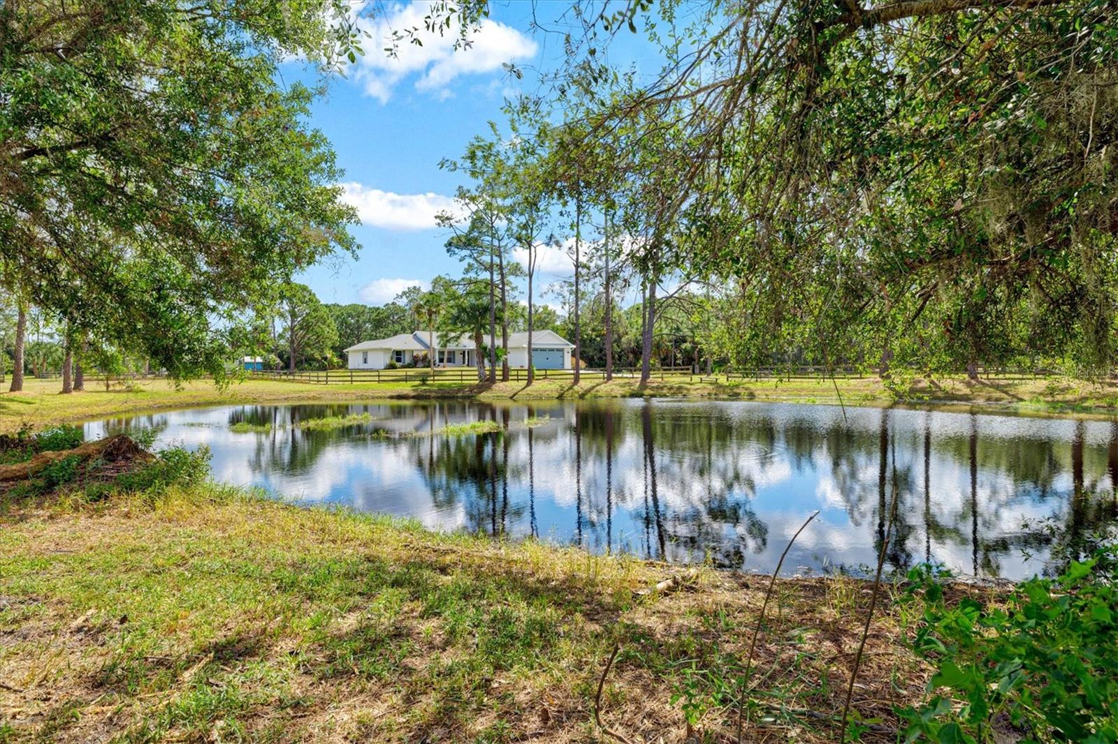 Image 7 of 96 For 7131 Saddle Creek Circle