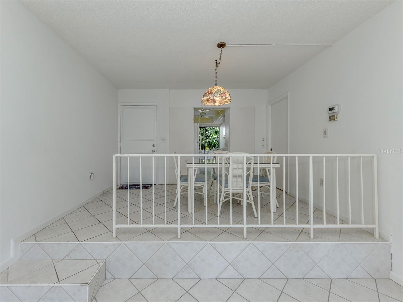 Image 18 of 56 For 1555 Tarpon Center Drive 131