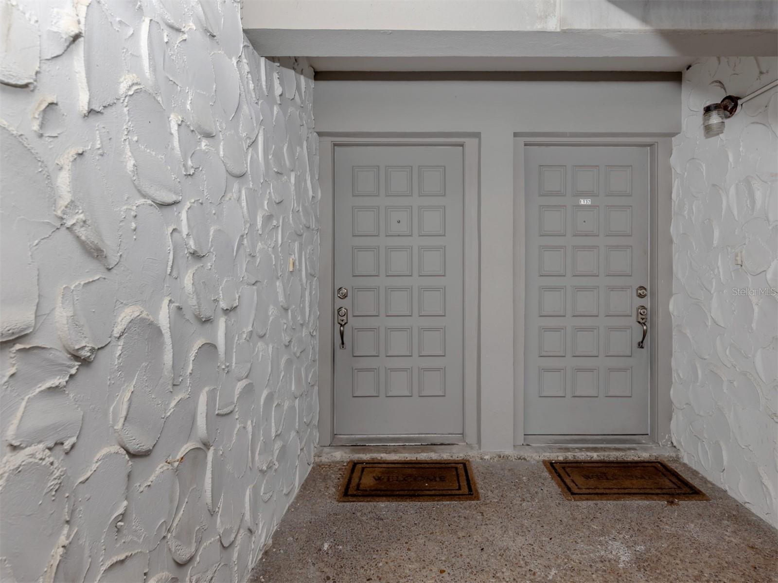 Image 3 of 56 For 1555 Tarpon Center Drive 131